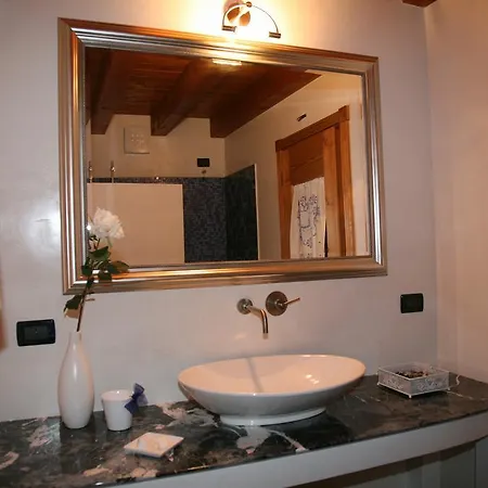 לינה וארוחת בוקר La Quiete 4*